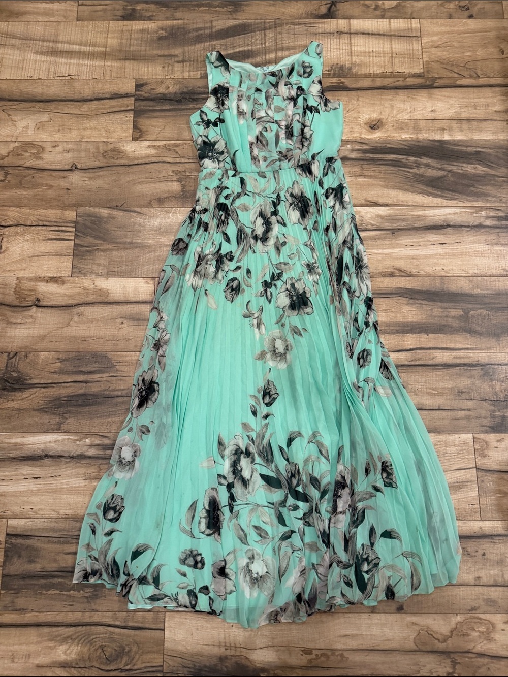 Eliza J Mint Green Floral Pleated Maxi Dress